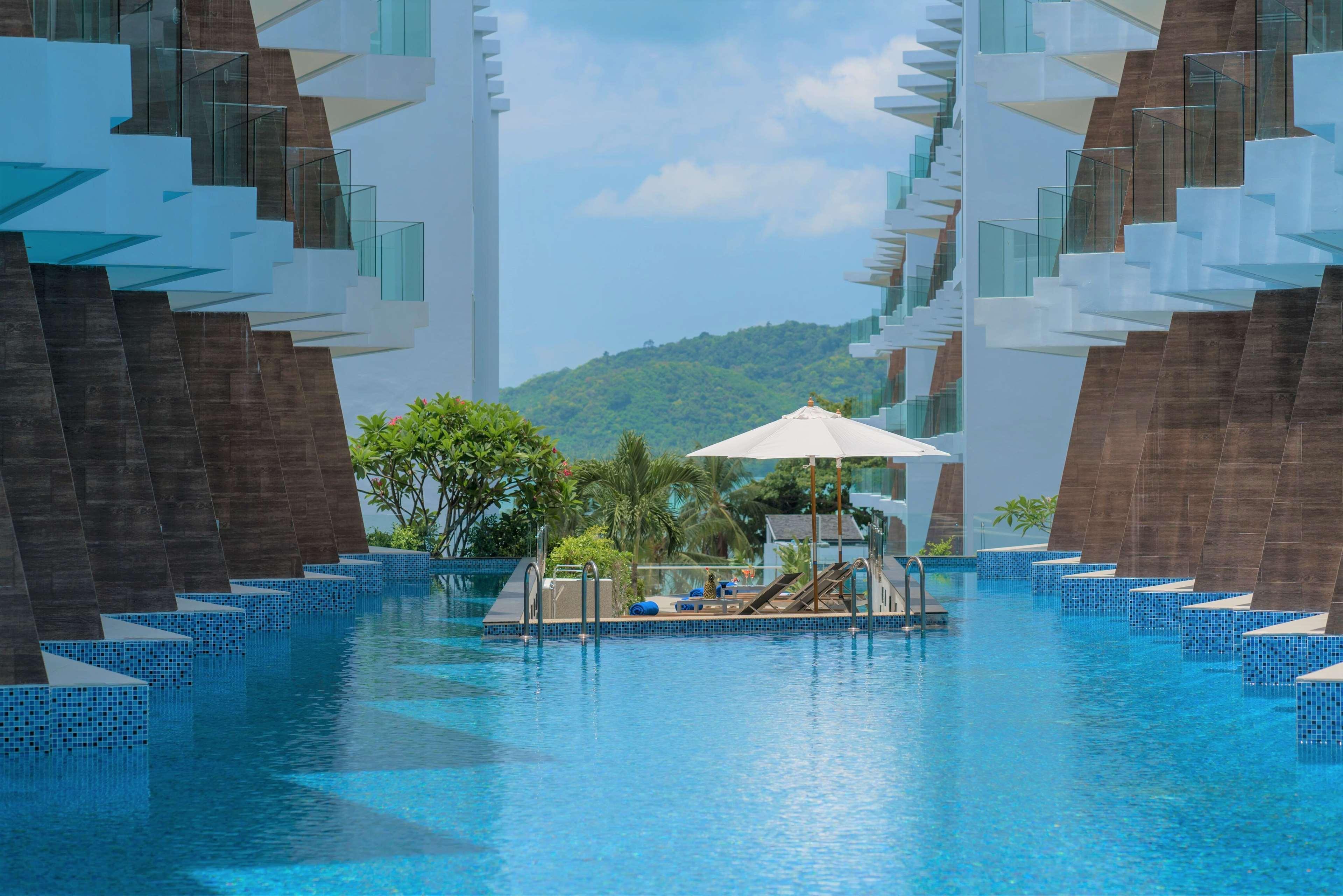 The Beachfront Hotel Phuket Rawai Экстерьер фото